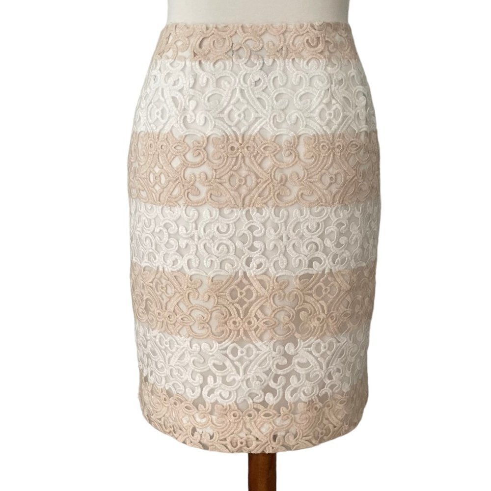 🍀White House Black Market White & Beige Striped Lace Lined Pencil Skirt Size 6